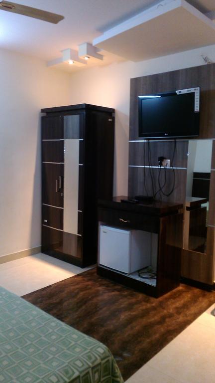 Hotel Kanishka Kanpur Room photo